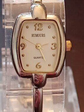Vintage Ladies RUMOURS 25868 Quartz Silver Tone Watch - WORKS!